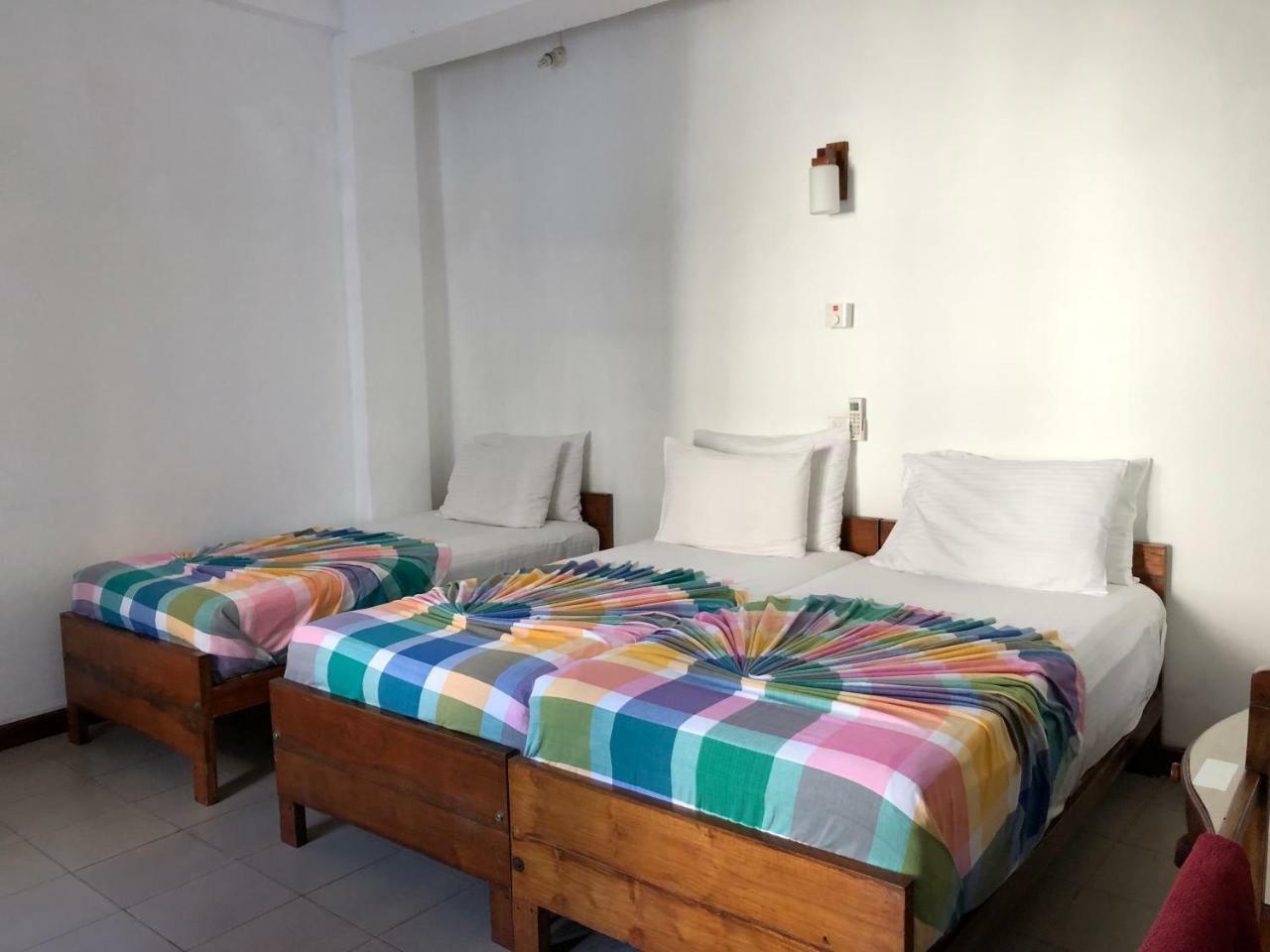 Sharon Inn Kandy Bagian luar foto